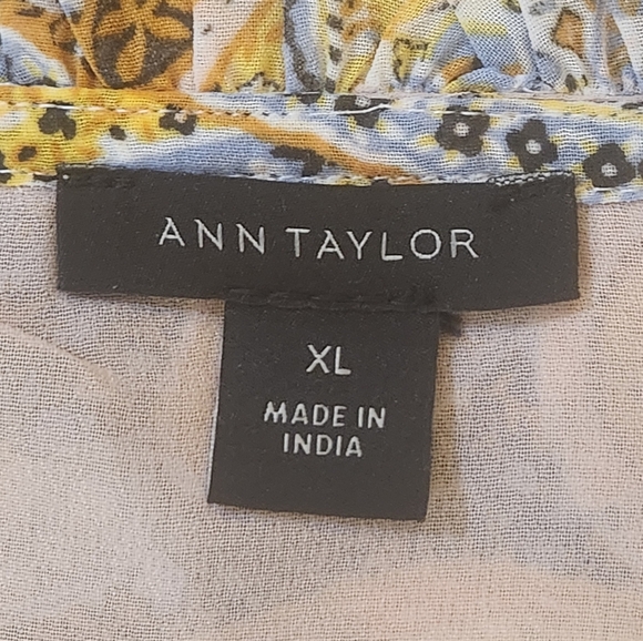 Ann Taylor Paisley V-Neck Blouse - Yellow and Brown XL (5729) - Picture 5 of 7
